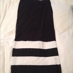 Black&white striped maxi skirt